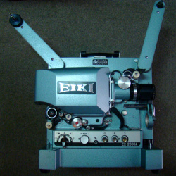 Eiki EX 2000 A